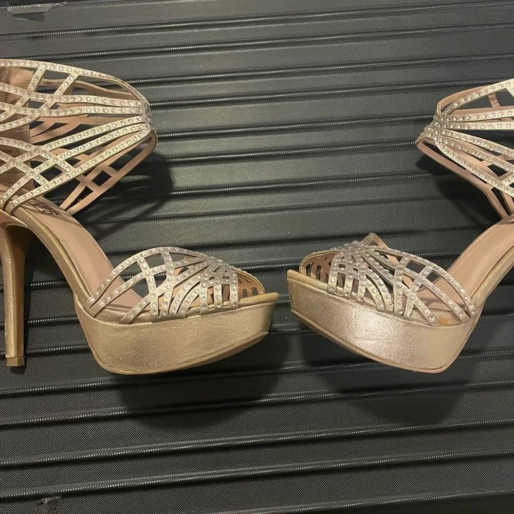 Mix No. 6 Gold Rhinestone Cage Platform‎ Stiletto Heels Womens Size 8.5 Metallic